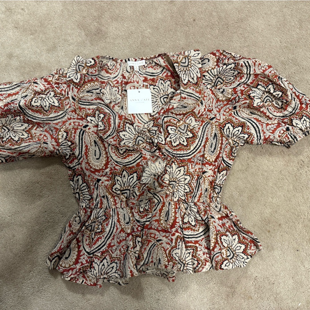 Anna Cate top